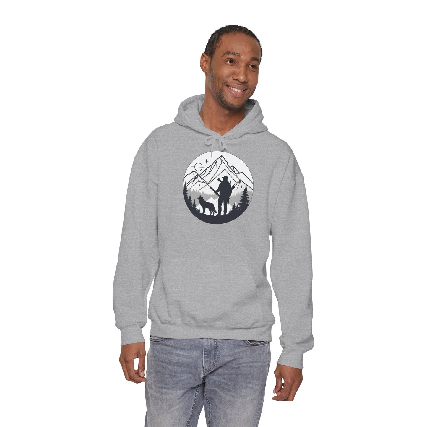 „Mountain Hunter Silhouette" – Minimalistisches Hoodie Design für echte Outdoor-Fans