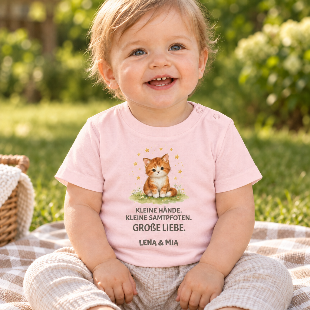 Baby T-Shirt mit Katze – Kleine Hände. Kleine Samtpfoten.