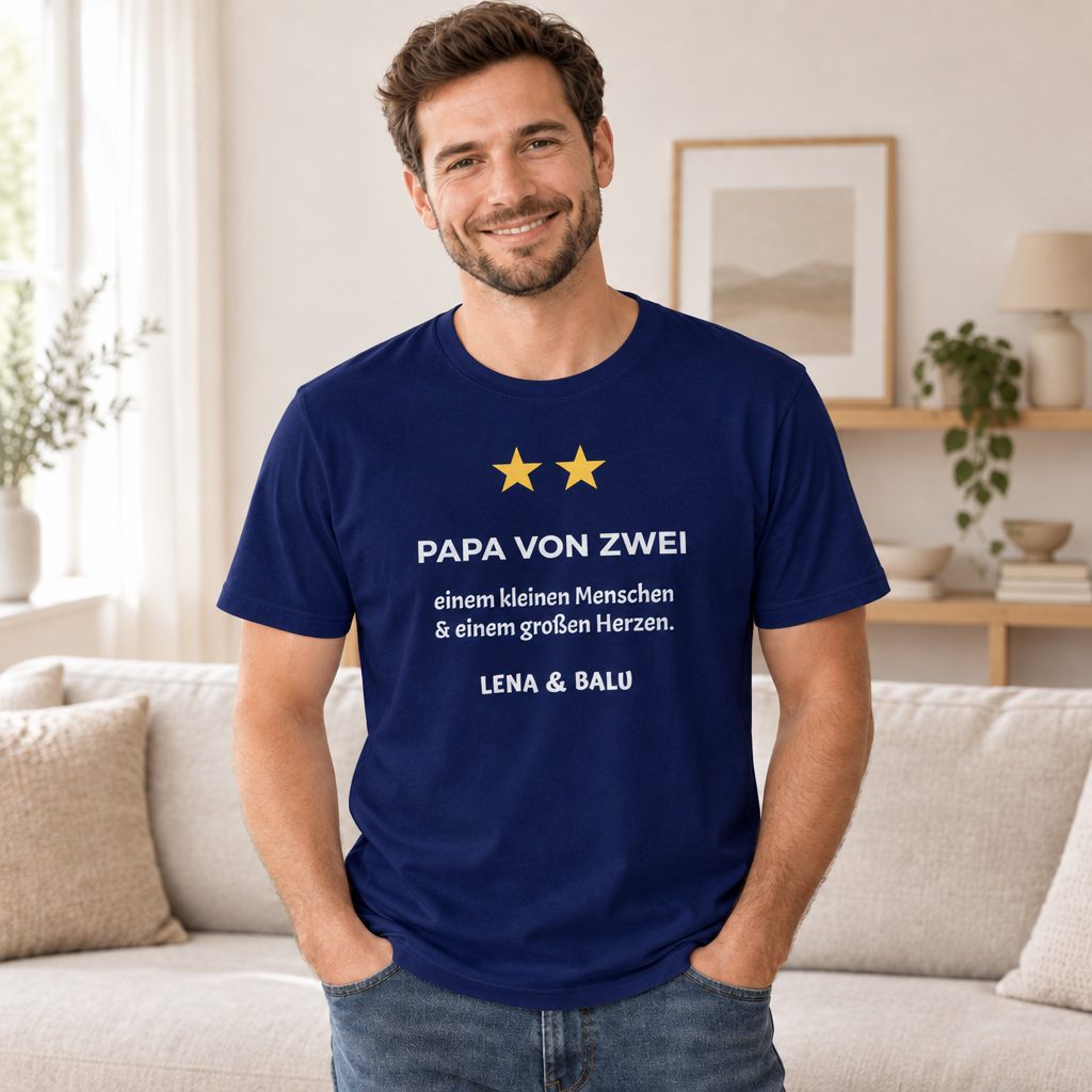 Papa Shirt personalisiert – „Papa von zwei“ | Baby & Hund | Cozee