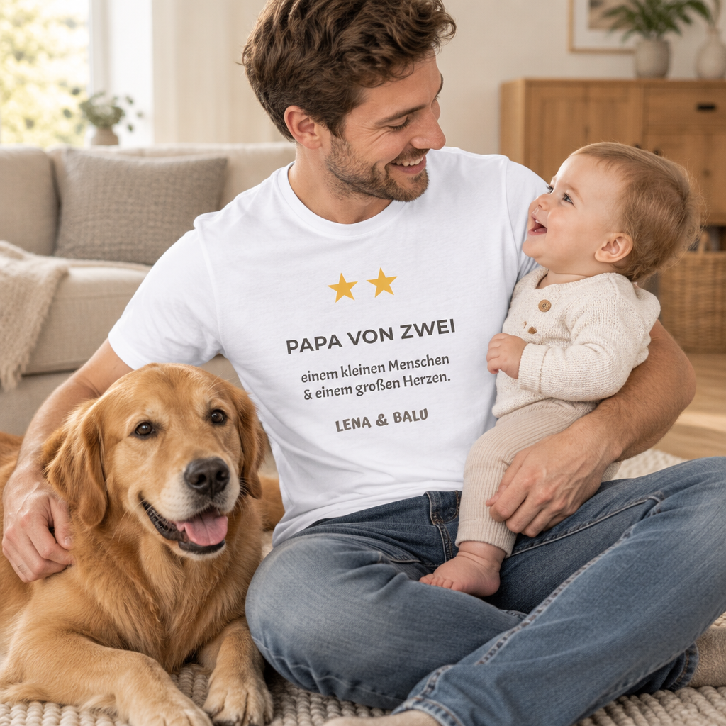 Papa Shirt personalisiert – „Papa von zwei“ | Baby & Hund | Cozee