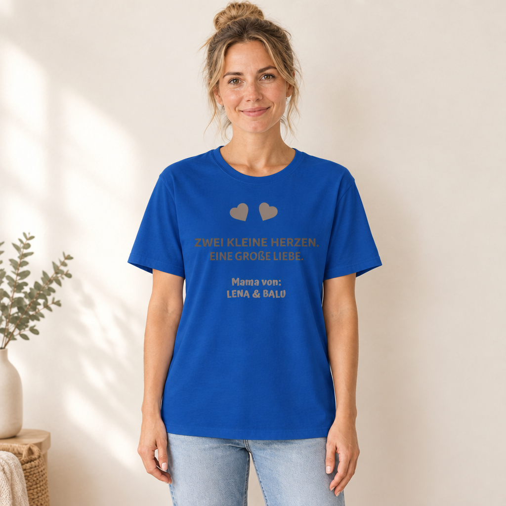 Mama Shirt personalisiert – „Zwei kleine Herzen. Eine große Liebe.“ | Cozee